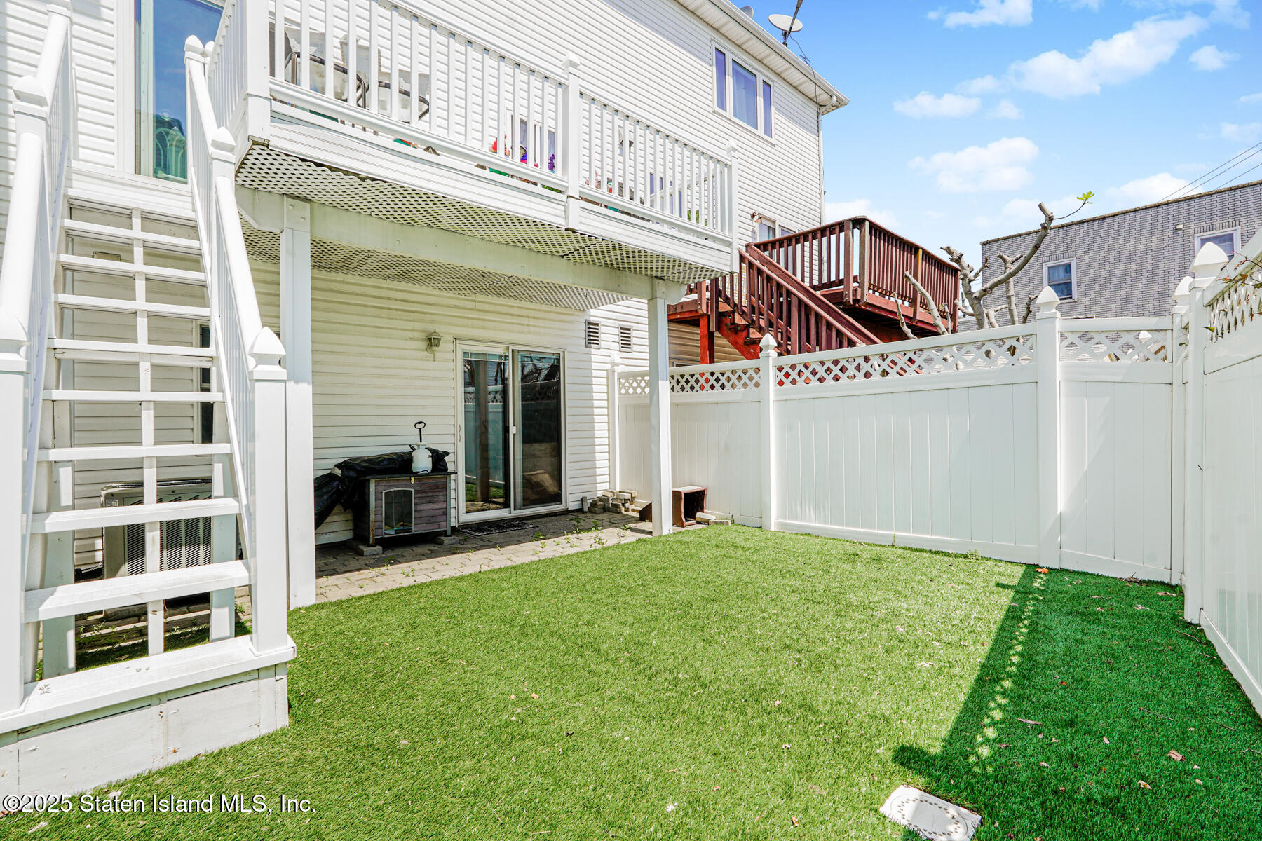 12 Sea Gate Court, Staten Island, New York image 21