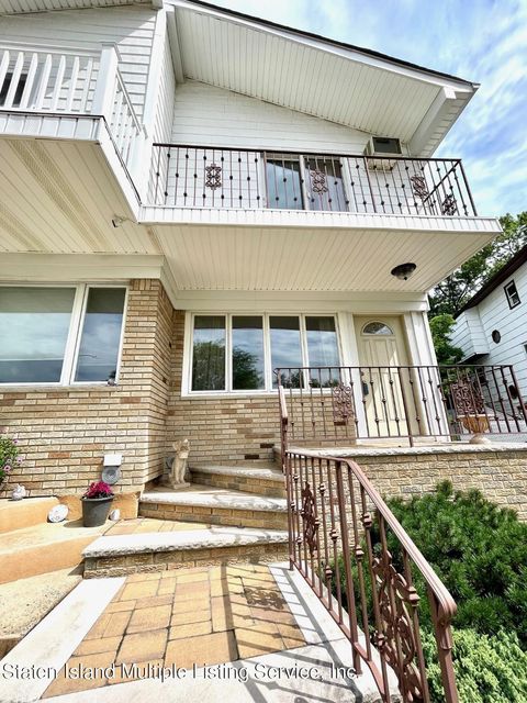 Photo of 88 Mayberry Promenade, Staten Island, NY 10312 (MLS # 2401271)