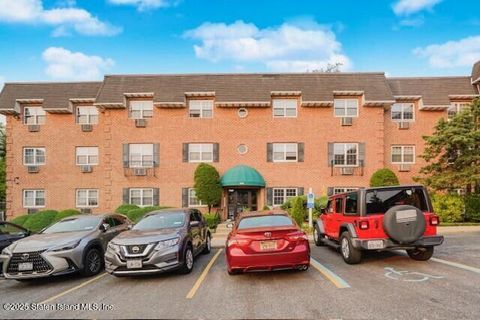 Photo of 400 Maryland Avenue #2d, Staten Island, NY 10305 (MLS # 2503222)