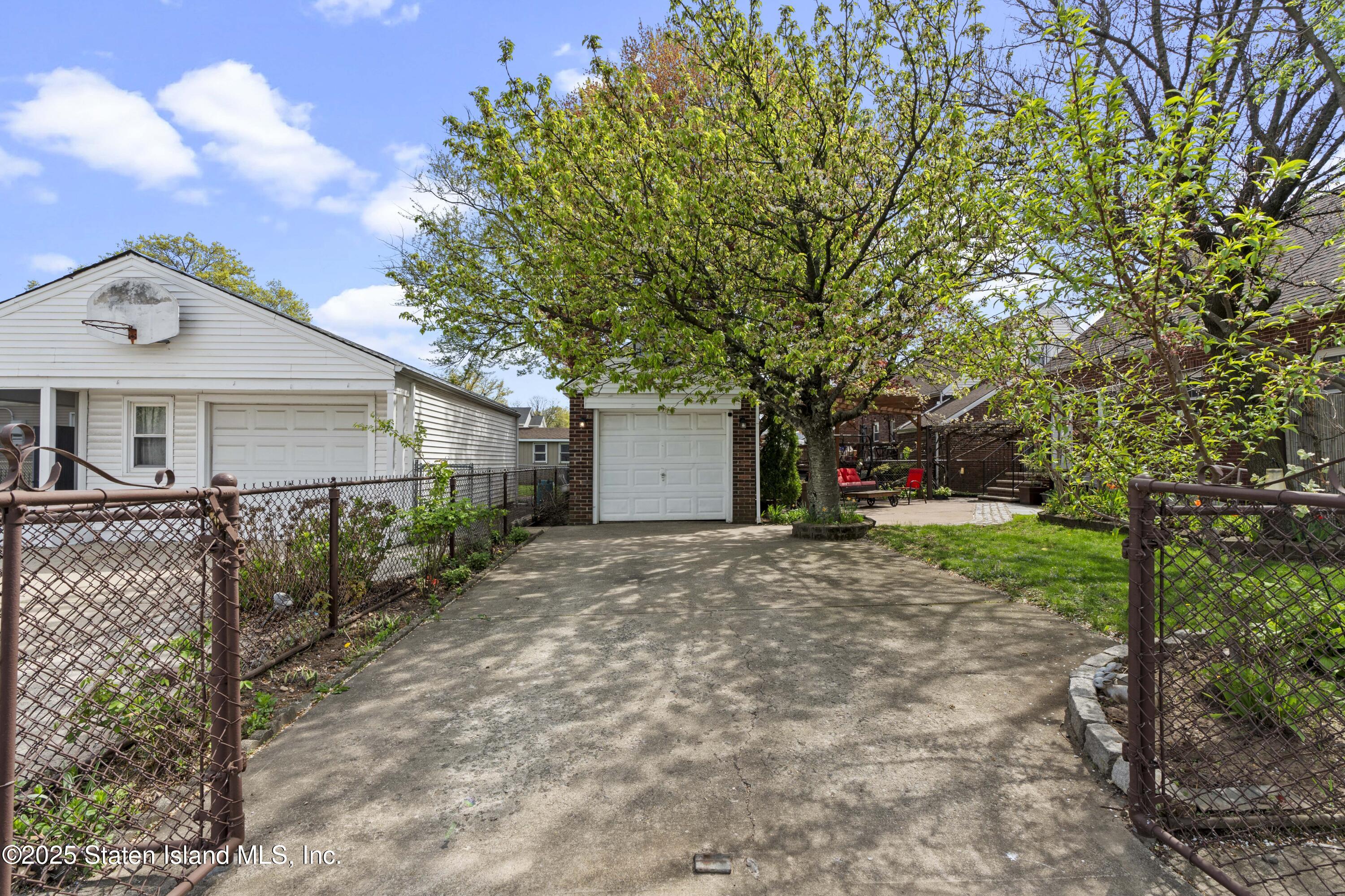 221 Willowbrook Road, Staten Island, New York image 10