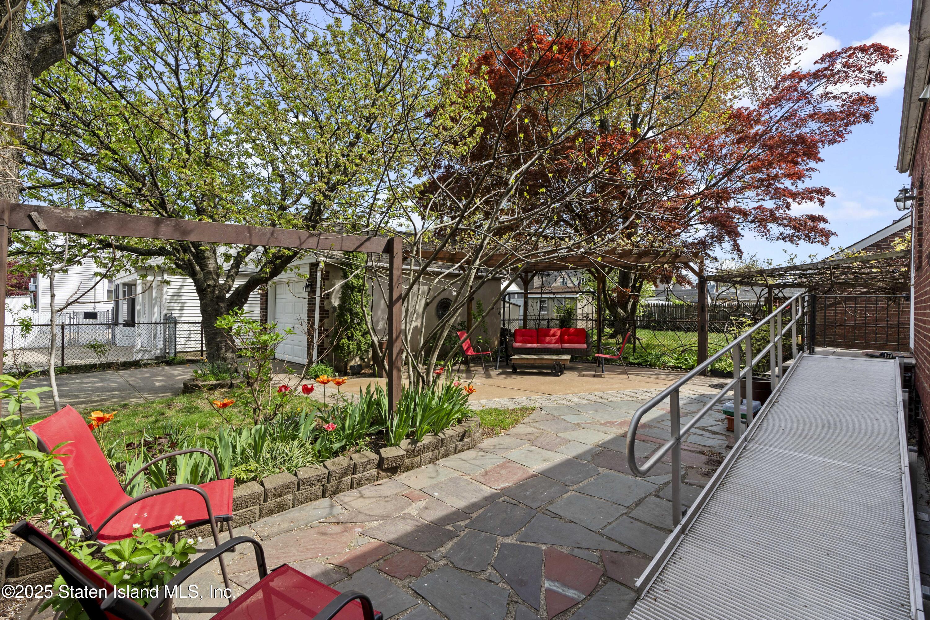 221 Willowbrook Road, Staten Island, New York image 9