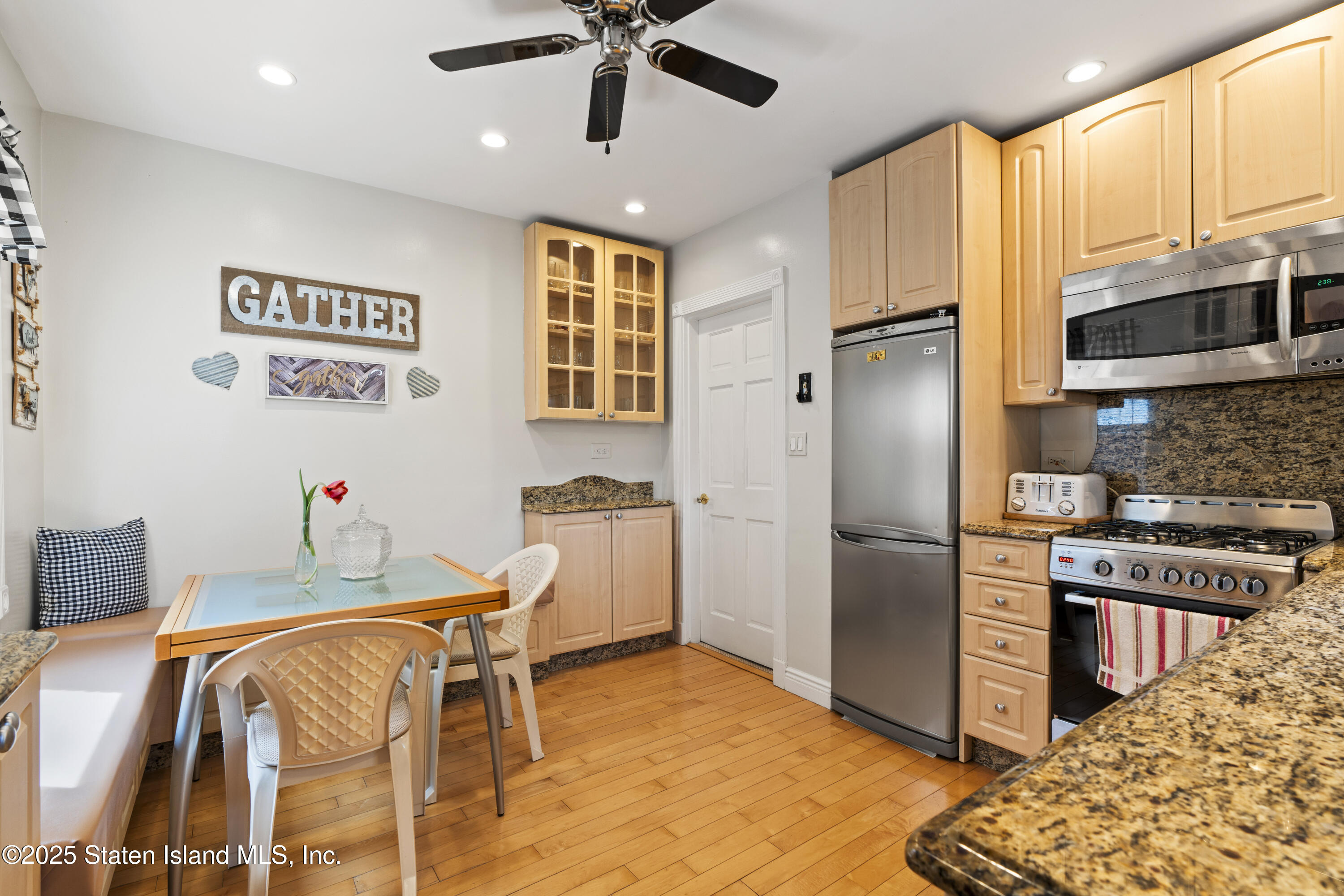221 Willowbrook Road, Staten Island, New York image 15
