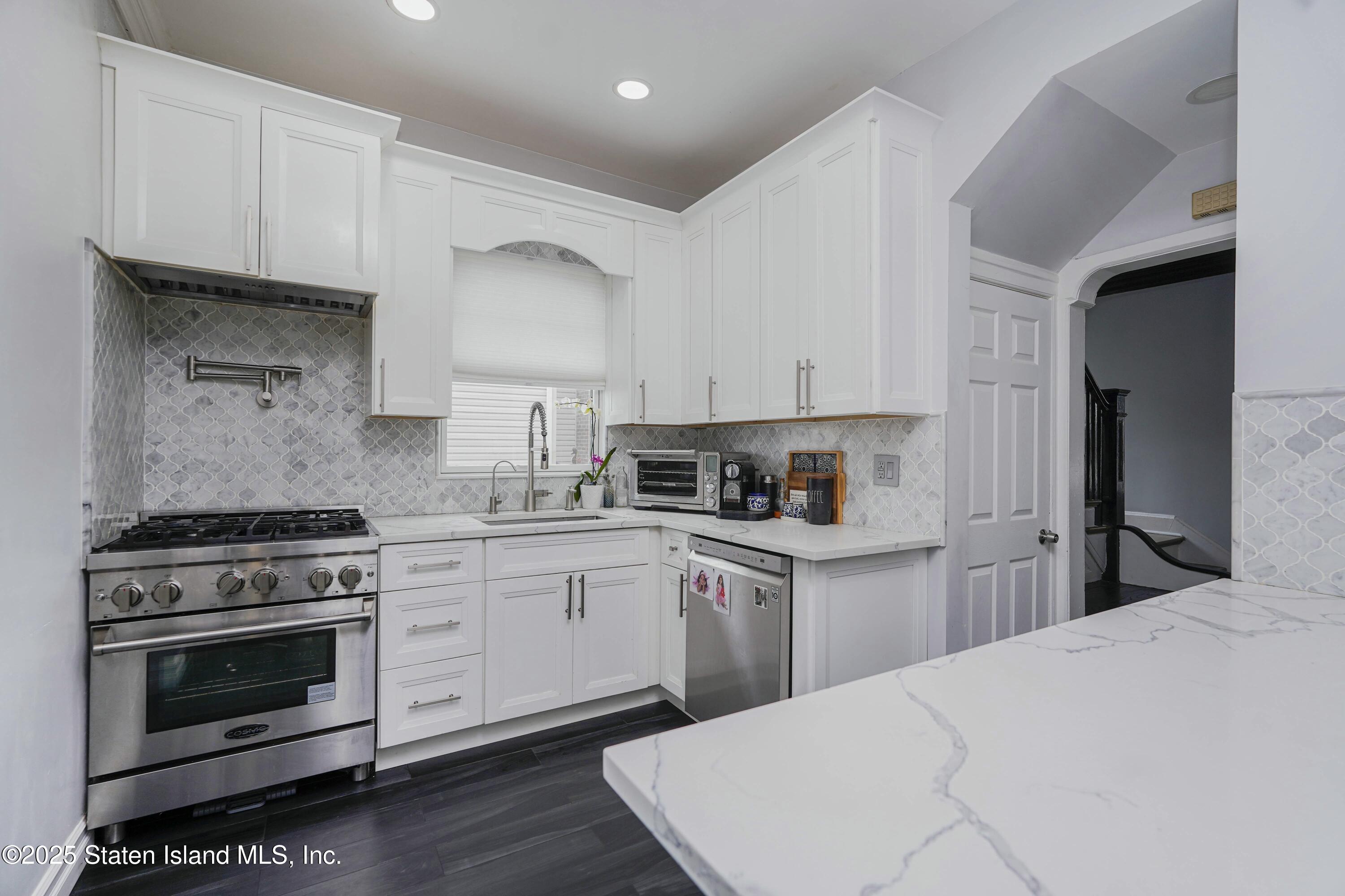90 Egbert Avenue, Staten Island, New York image 17