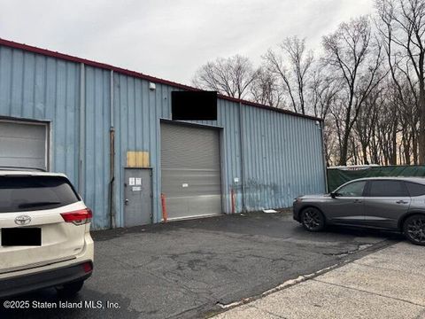 Photo of 388 South Avenue #2, Staten Island, NY 10303 (MLS # 2500879)