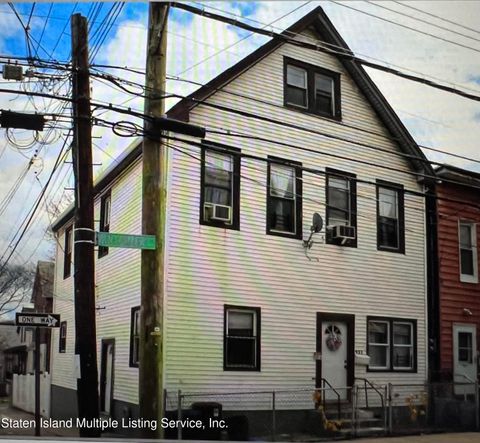 Photo of 933 Van Duzer Street, Staten Island, NY 10304 (MLS # 1161056)