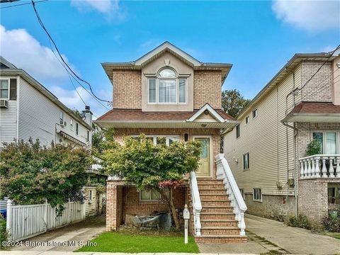 Photo of 157 Cannon Avenue, Staten Island, NY 10314 (MLS # 2405584)
