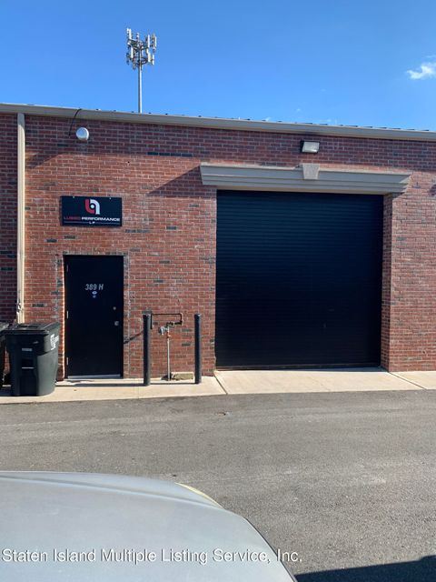 Photo of 389 Wild Avenue #F, Staten Island, NY 10314 (MLS # 1162577)