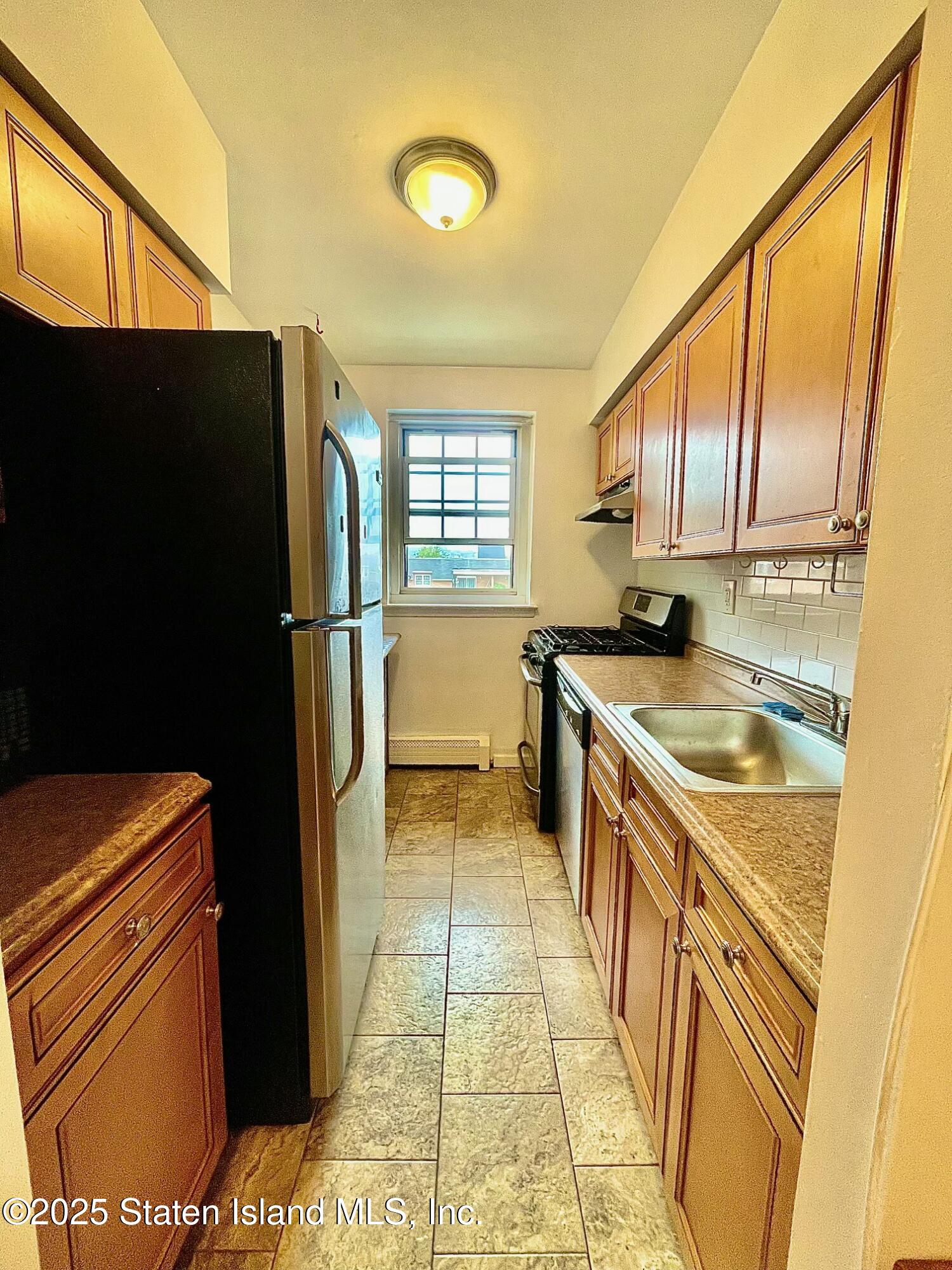 422 Maryland Avenue #3A, Staten Island, New York image 5