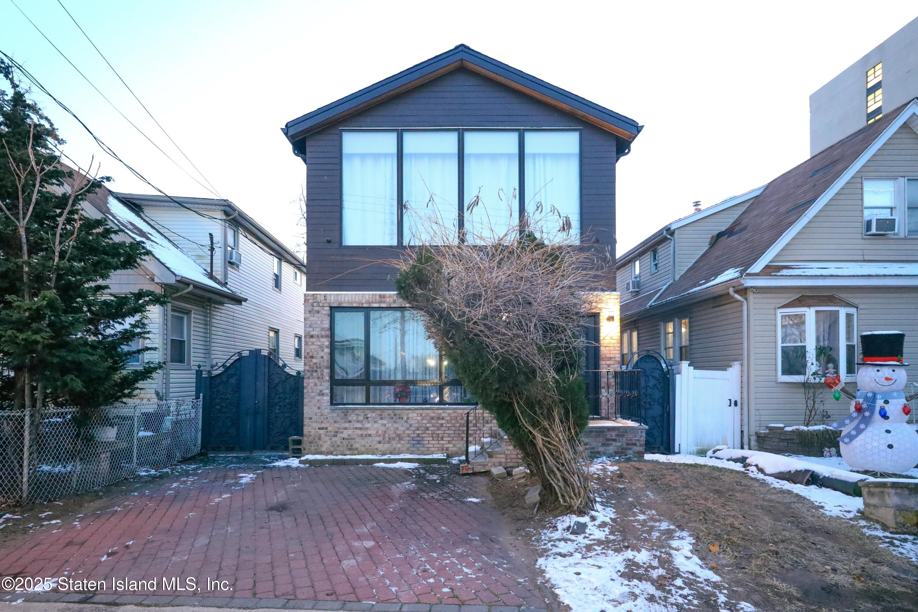 24 Martineau Street, Staten Island, New York image 1