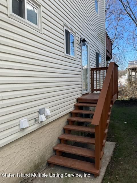 Photo of 126 Joseph Avenue, Staten Island, NY 10314 (MLS # 1160729)
