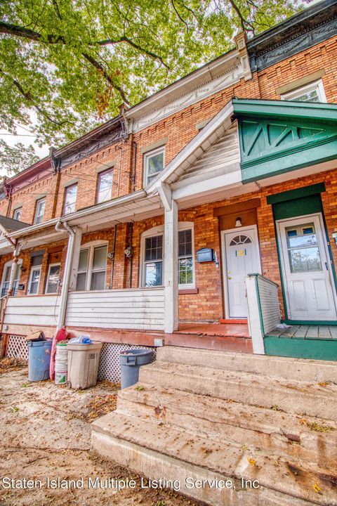 Photo of 60 Heberton Avenue, Staten Island, NY 10302 (MLS # 1157576)