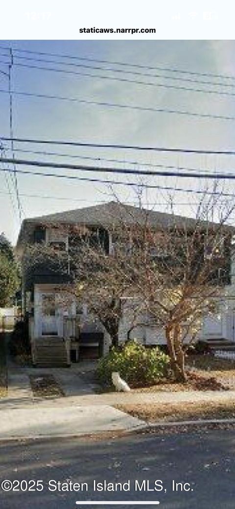 Photo of 149 Lamport Boulevard, Staten Island, NY 10305 (MLS # 2502777)
