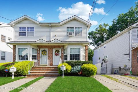 Photo of 67 Drake Avenue, Staten Island, NY 10314 (MLS # 2404278)