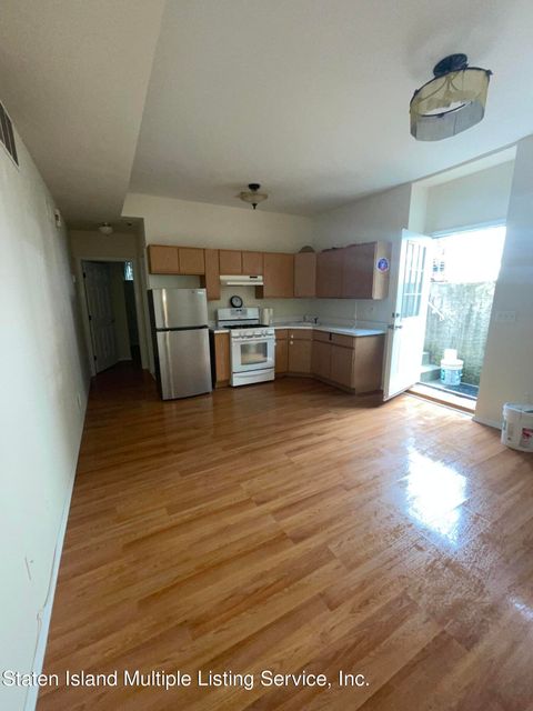 Photo of 219 Bedell Avenue, Staten Island, NY 10307 (MLS # 1162859)