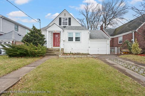 Photo of 157 Crystal Avenue, Staten Island, NY 10302 (MLS # 2401054)