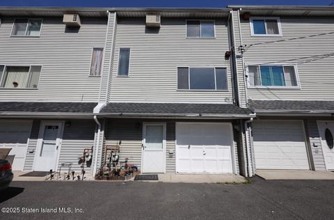 Photo of 4157 Amboy Road #H, Staten Island, NY 10308 (MLS # 2504923)