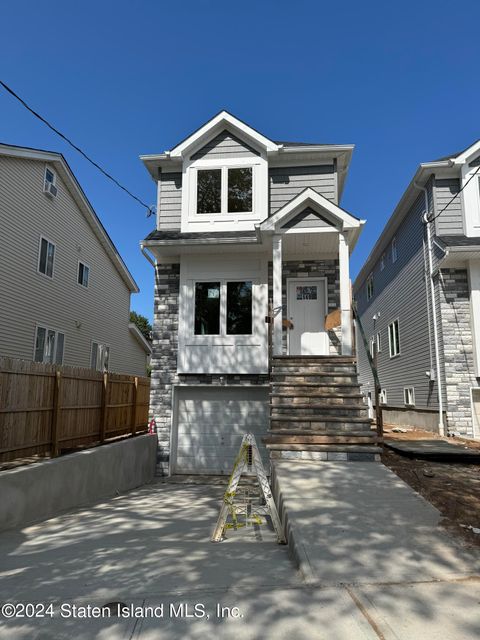 Photo of 149 Wild Avenue, Staten Island, NY 10314 (MLS # 2405131)
