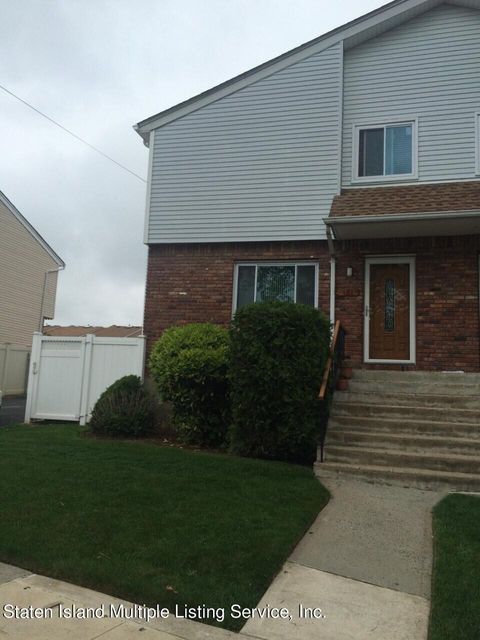 Photo of 181 Freedom Avenue, Staten Island, NY 10314 (MLS # 1157560)