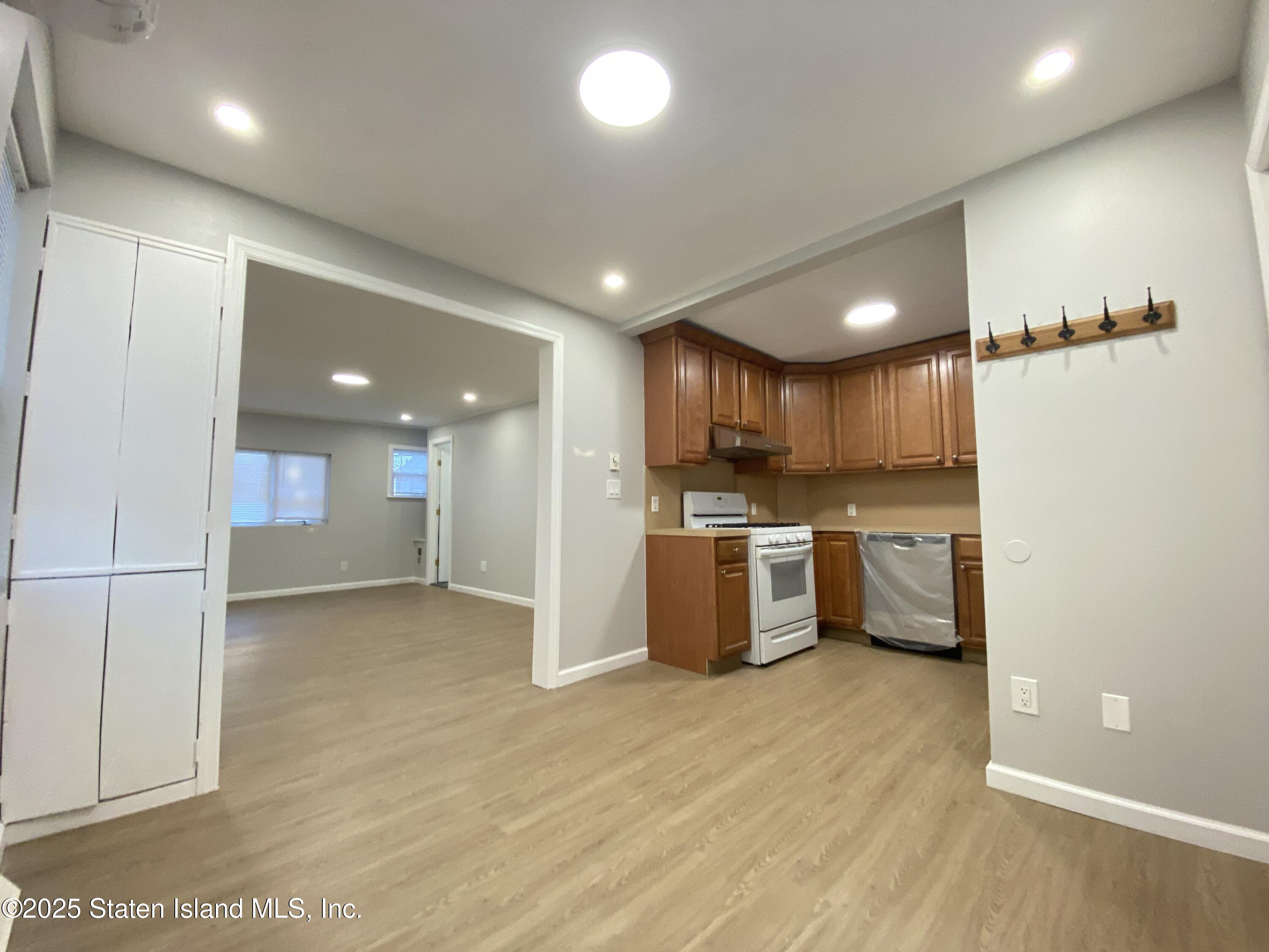 13 Hylan Boulevard #A, Staten Island, New York image 2