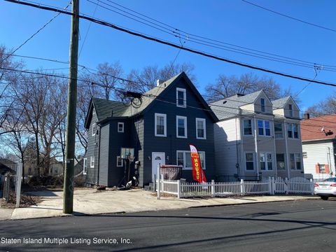 Photo of 126 Elizabeth Street, Staten Island, NY 10310 (MLS # 1160673)