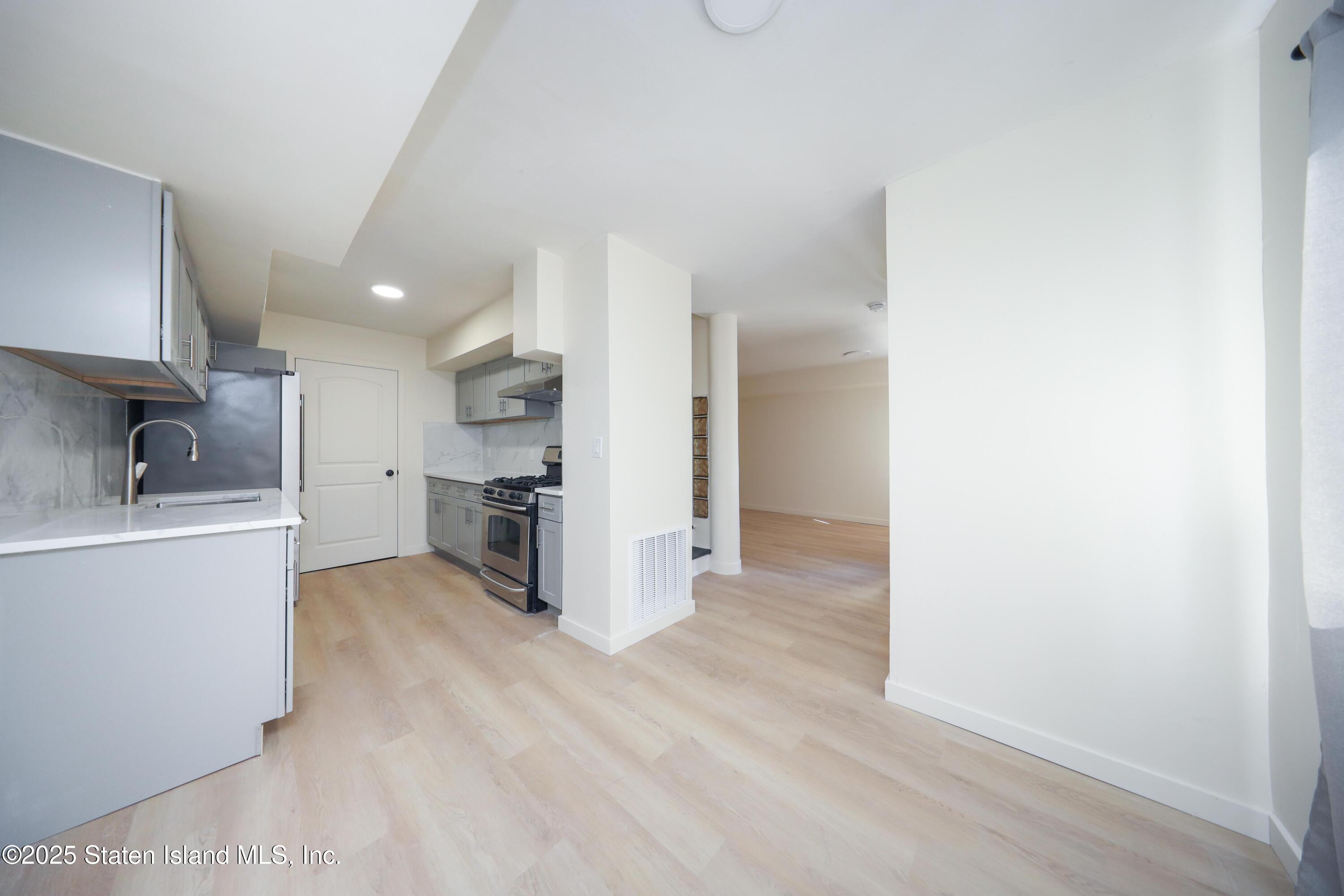 190 Pierce Street #A, Staten Island, New York image 4