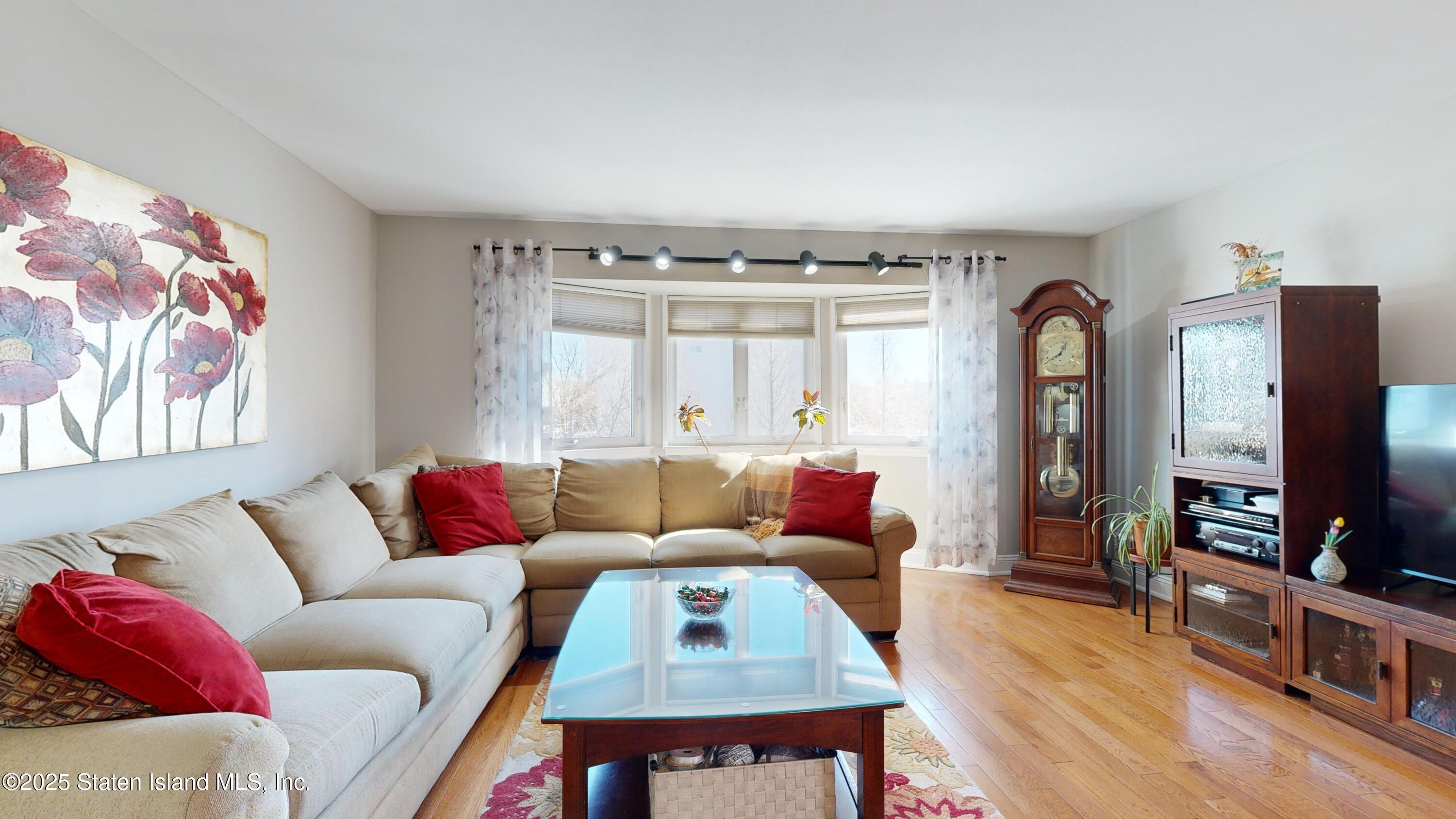 170 Steinway Avenue, Staten Island, New Mexico image 3