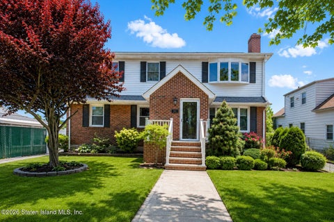 Photo of 249 10th Street, Staten Island, NY 10306 (MLS # 2603154)