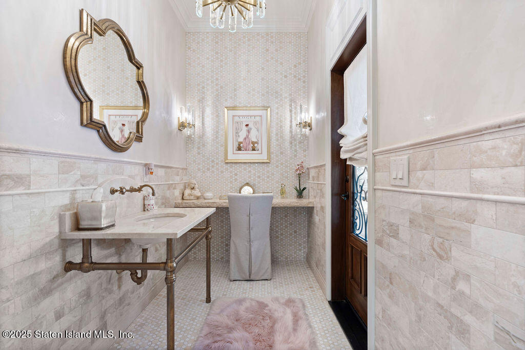 221 Douglas Road, Staten Island, New York image 25