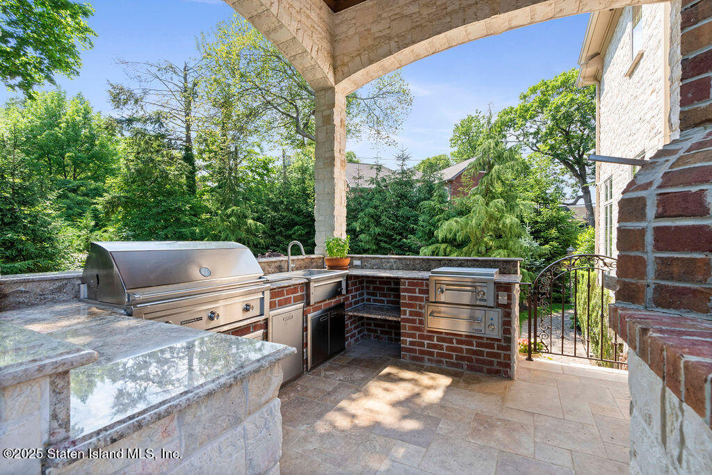 221 Douglas Road, Staten Island, New York image 42