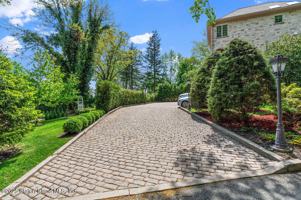 221 Douglas Road, Staten Island, New York image 45