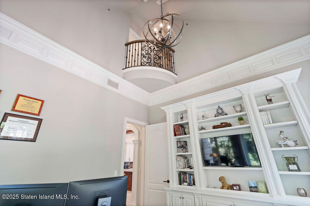 221 Douglas Road, Staten Island, New York image 27