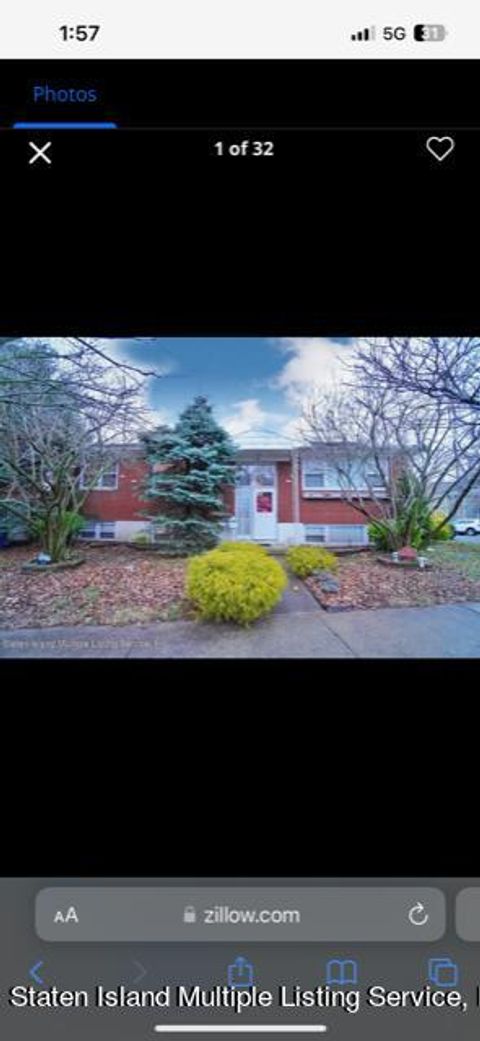 Photo of 197 Craig Avenue, Staten Island, NY 10307 (MLS # 1164488)