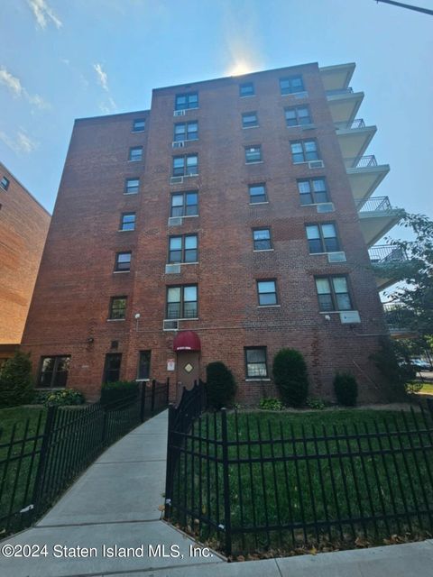 Photo of 100 Colfax Avenue #6l, Staten Island, NY 10306 (MLS # 2404388)