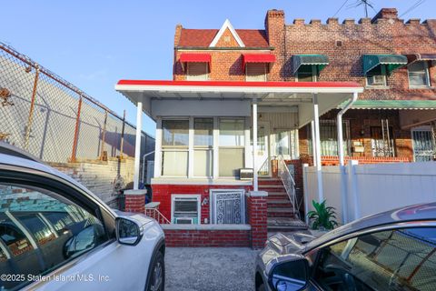 Photo of 2265 Utica Avenue, Brooklyn, NY 11234 (MLS # 2500089)
