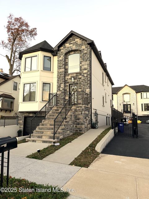 Photo of 45 Ridgecrest Avenue #2, Staten Island, NY 10312 (MLS # 2506758)