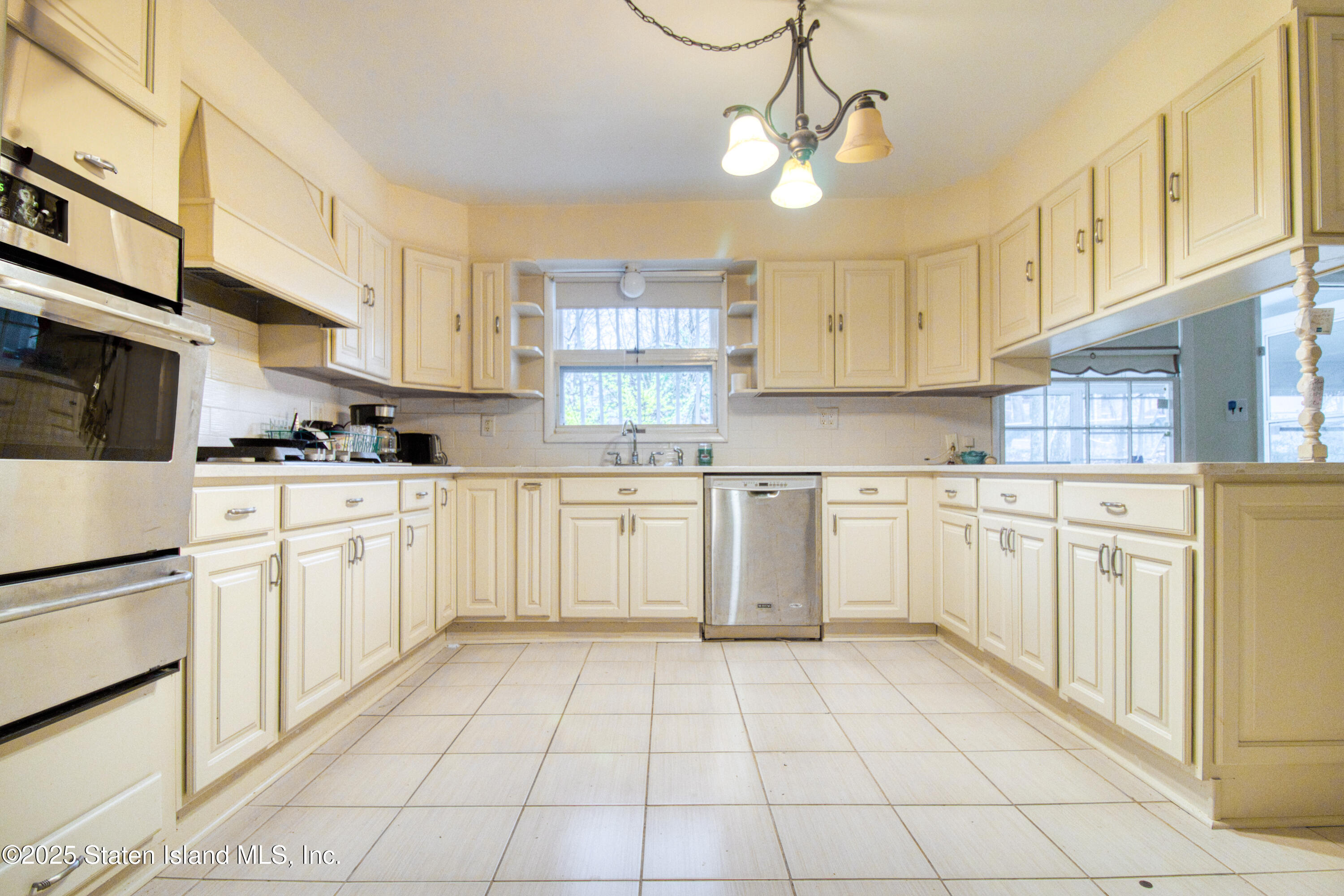 11 Shields Place, Staten Island, New York image 11