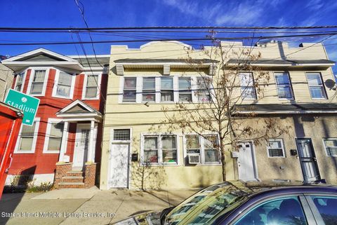 Photo of 1217 Bay Street, Staten Island, NY 10305 (MLS # 1157269)