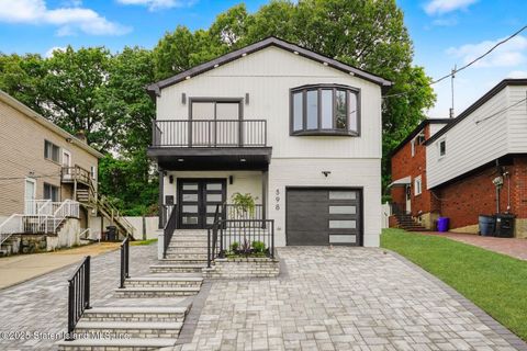 Photo of 398 Little Clove Road, Staten Island, NY 10301 (MLS # 2503059)