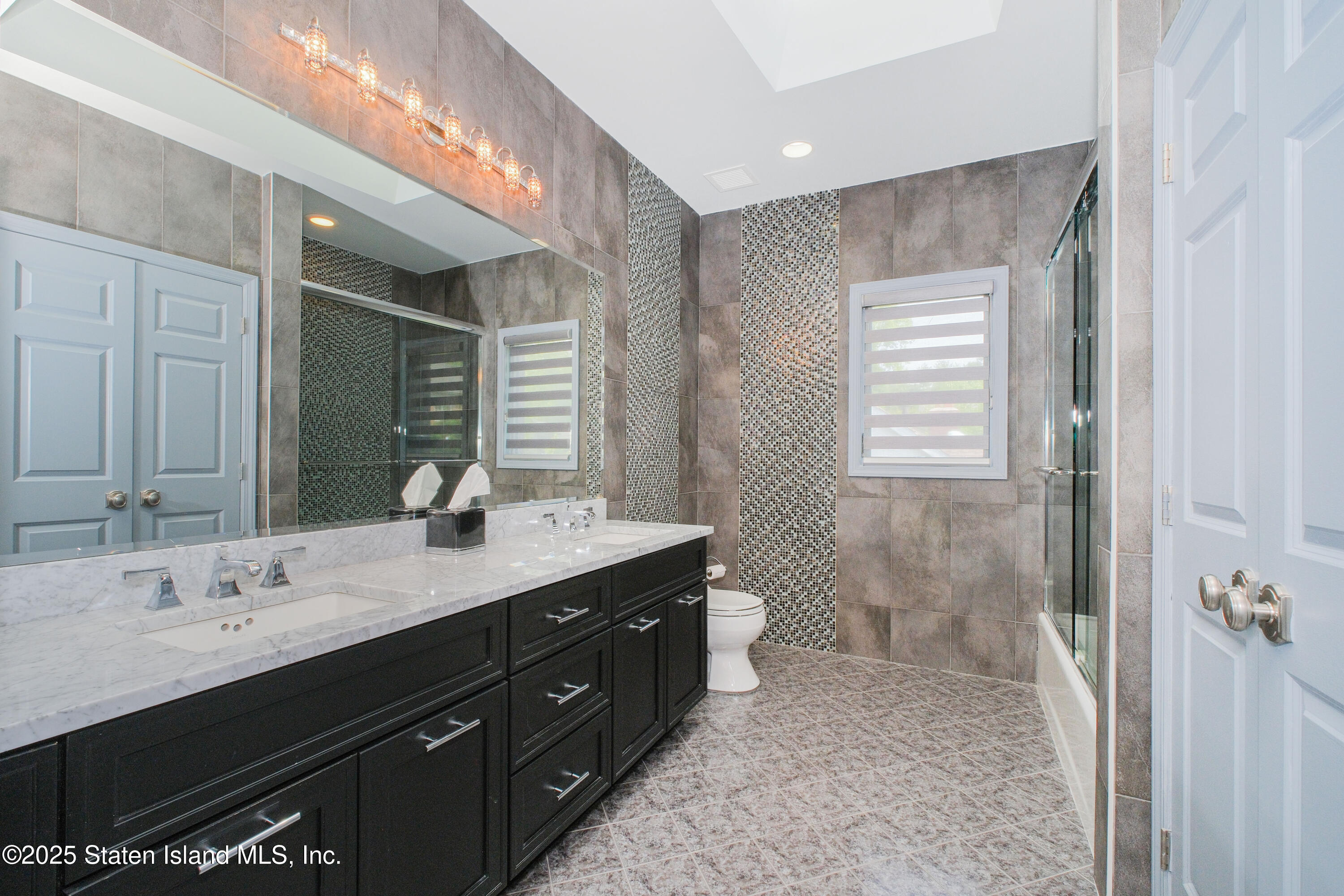 81 Copperleaf Terrace, Staten Island, New York image 32