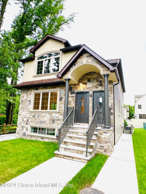 Photo of 301 Rensselaer Avenue #2, Staten Island, NY 10312 (MLS # 2404557)