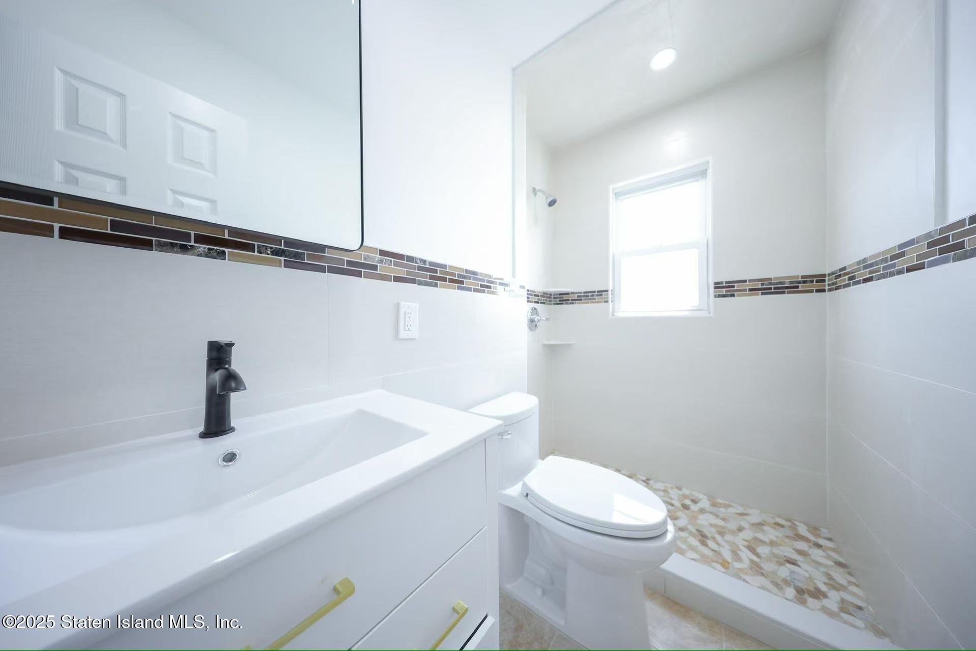 63 Redgrave Avenue, Staten Island, New York image 12