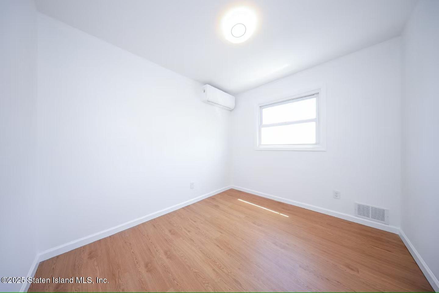 63 Redgrave Avenue, Staten Island, New York image 11