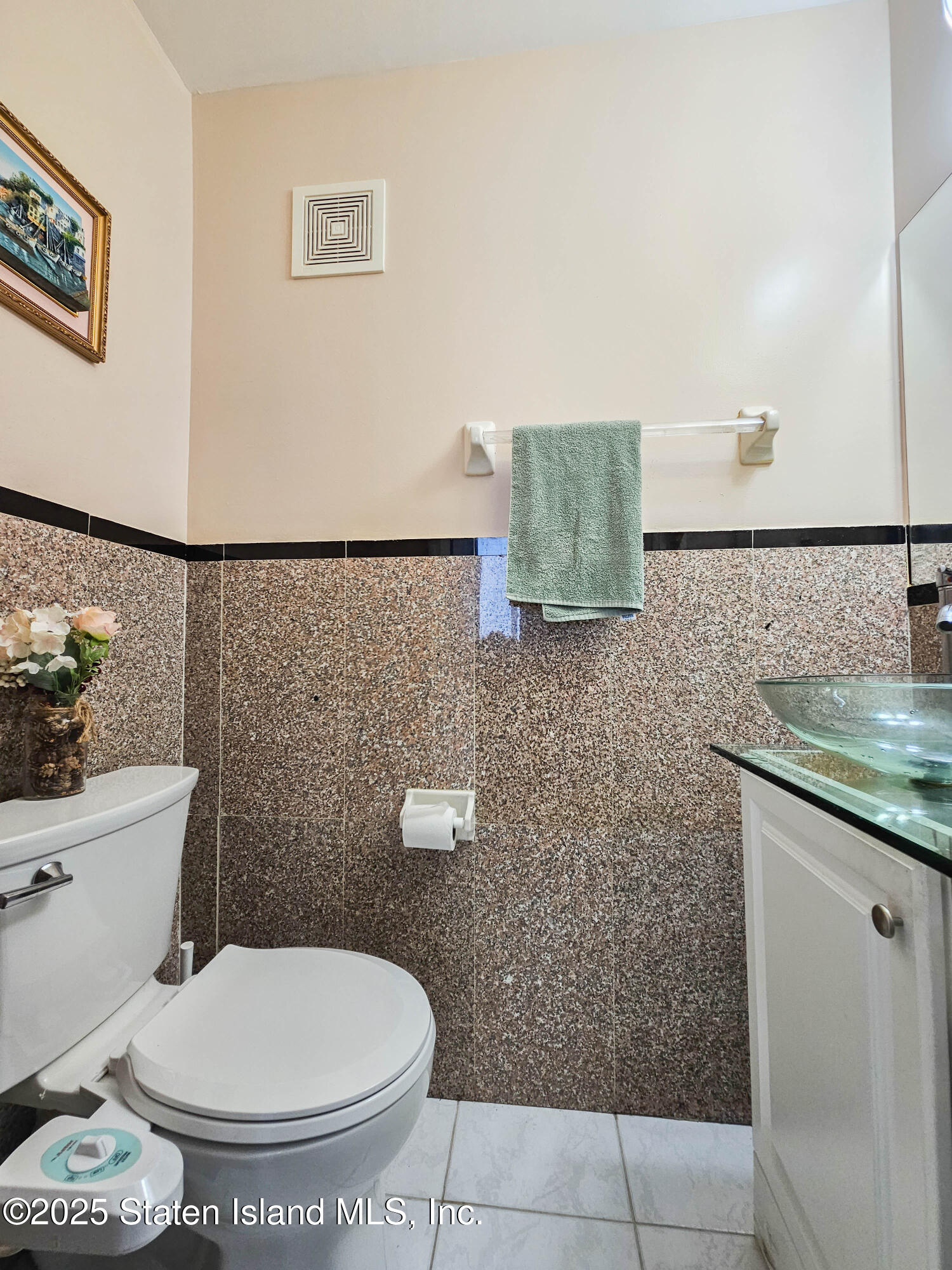72 Confedration Place, Staten Island, New York image 16