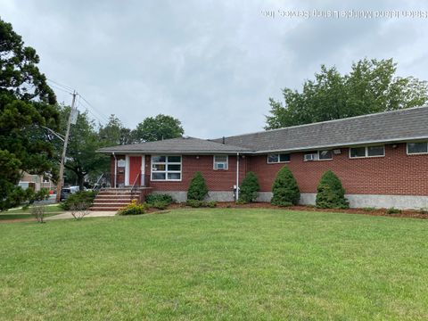 Photo of 299 Guyon Avenue #A, Staten Island, NY 10306 (MLS # 1164144)