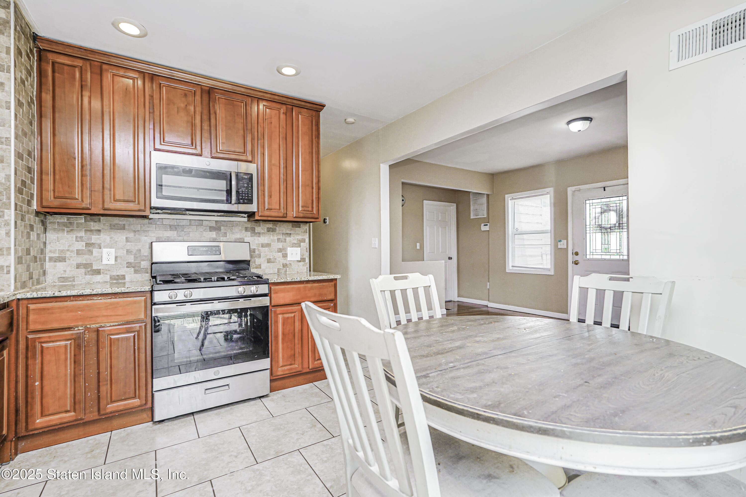 483 Van Duzer Street, Staten Island, New York image 19