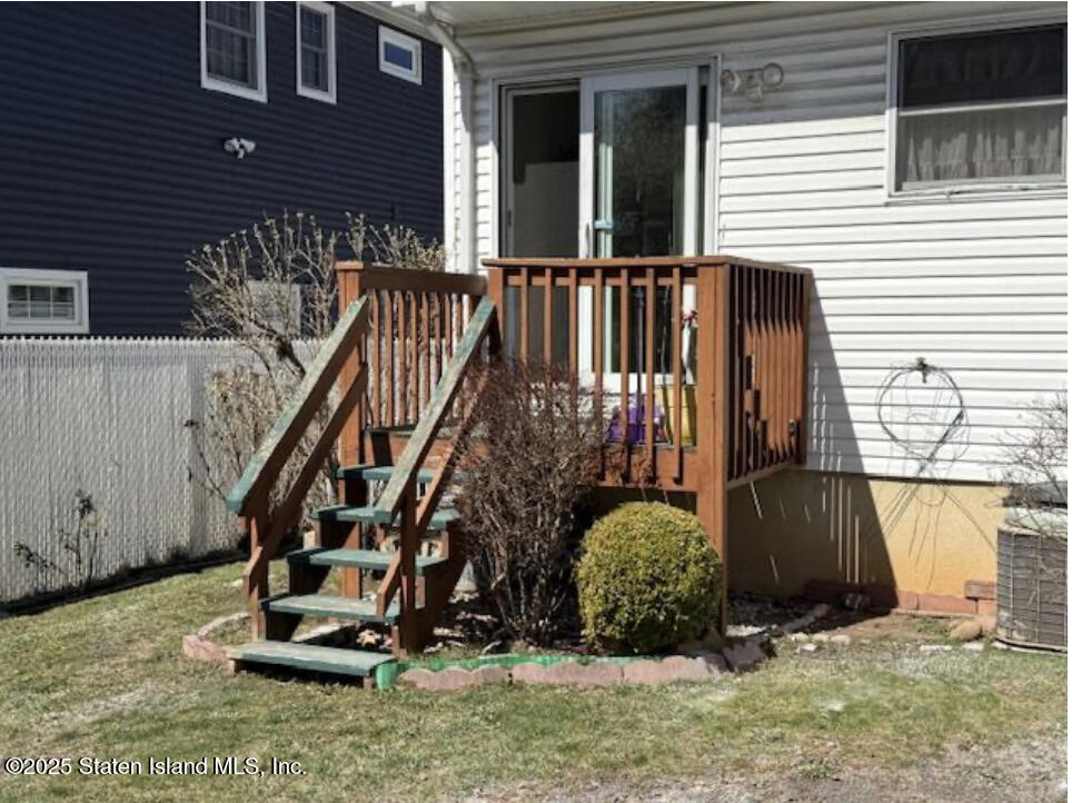 124 Fairfield Street, Staten Island, New York image 15