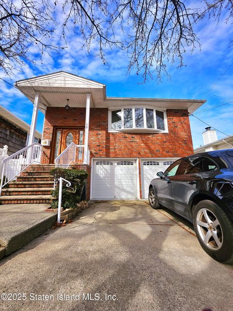 Photo of 78 Mason Street, Staten Island, NY 10304 (MLS # 2500996)