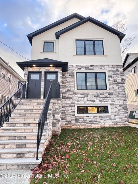 Photo of 328 Robinson Avenue, Staten Island, NY 10312 (MLS # 2406784)