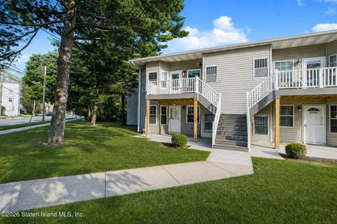 Photo of 3146 Morley Avenue #b, Staten Island, NY 10306 (MLS # 2602400)