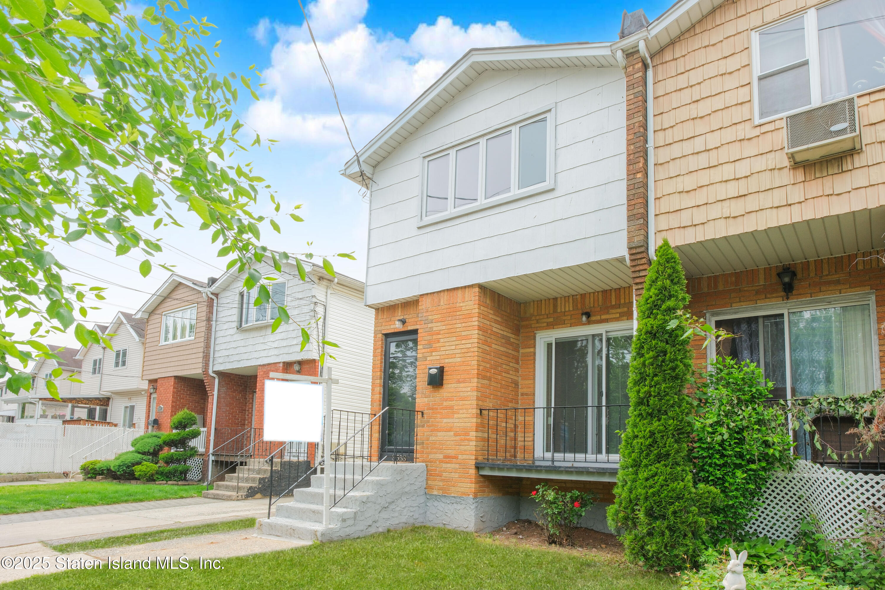 3553 Hylan Boulevard, Staten Island, New York image 3